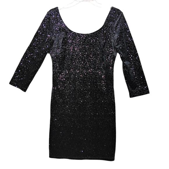 Sequined Cocktail Dress Size Small Bodycon Low Back Black 3/4 Sleeves No Tags - Picture 2 of 11